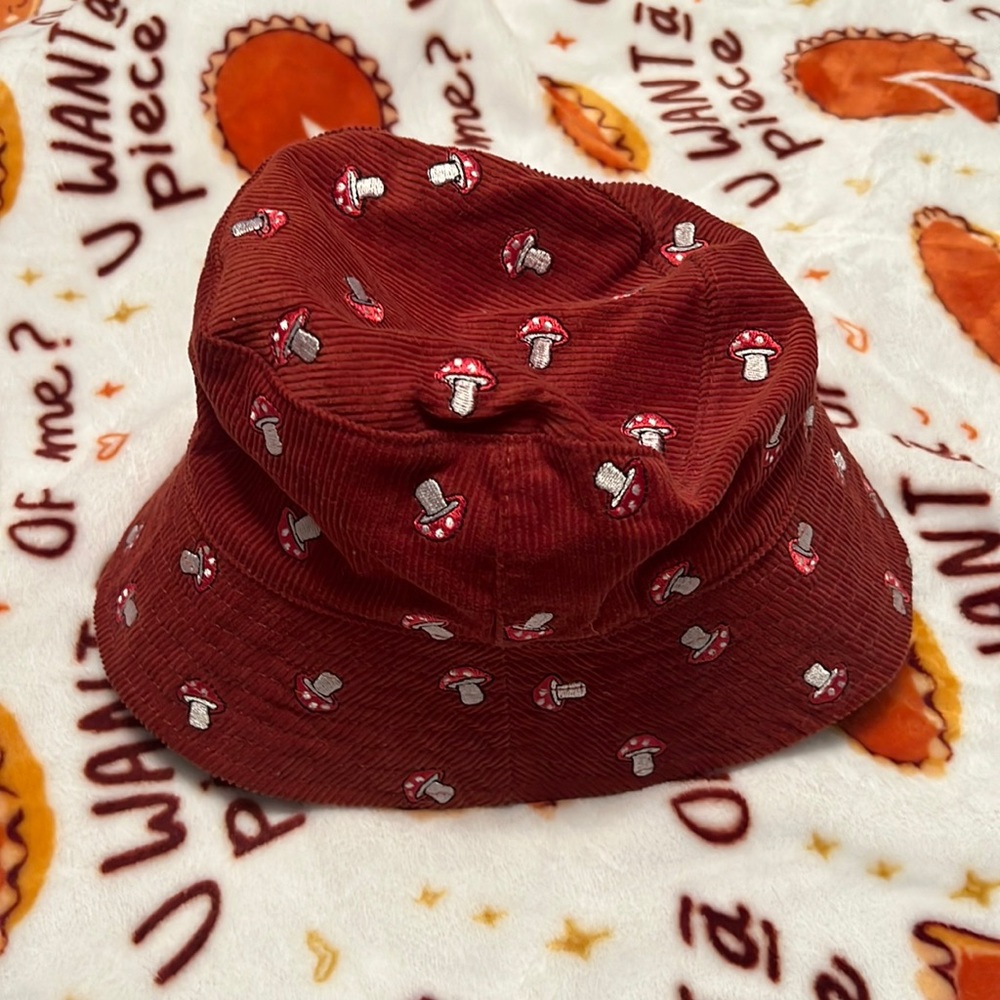 Mushroom bucket hat